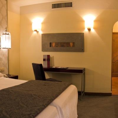Maciá Alfaros 4* Córdoba