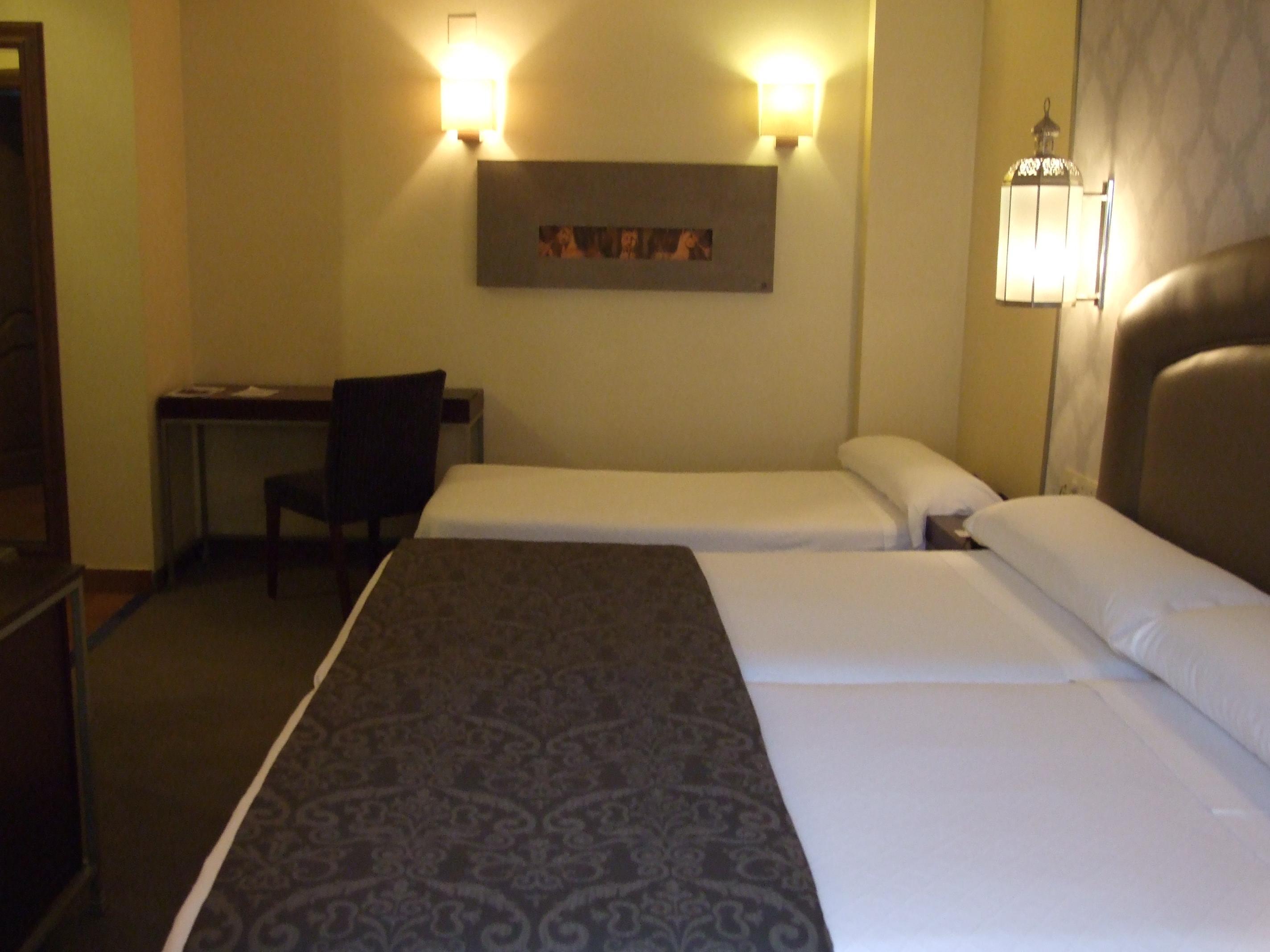 Hotel Maciá Alfaros